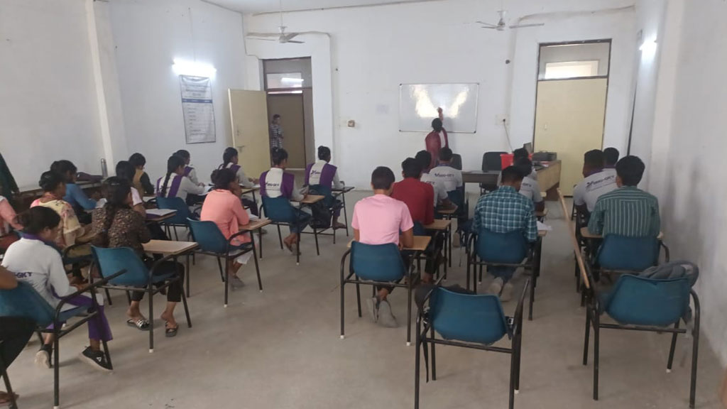 KLGR’s Commitment to Education CSR: Illuminating Paths to Knowledge